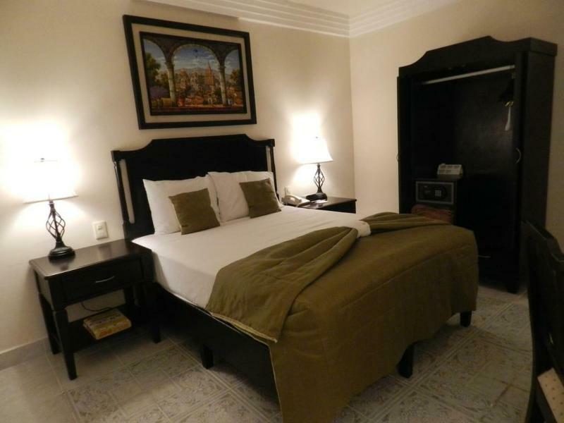 Hotel Victoria Mérida Εξωτερικό φωτογραφία A bedroom in a hotel